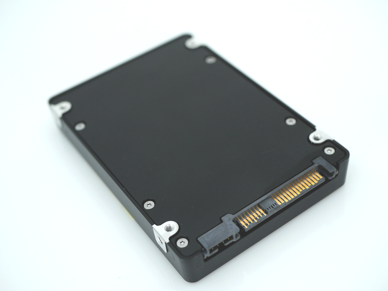 Samsung PM1633a MZILS7T6HMLS 7.68TB 1 DWPD SAS 12Gb/s 2.5in Refurbished SSD