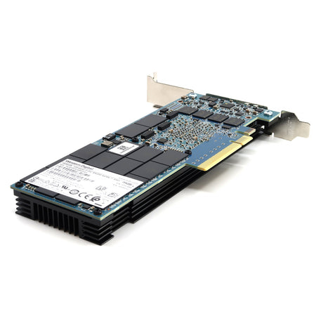 Western Digital Ultrastar DC SN200 HUSMR7616BHP301 0TS1484 1.6TB PCIe Gen3 x8 8GB/s MLC NVMe AIC HHHL Solid State Drive - Flat View