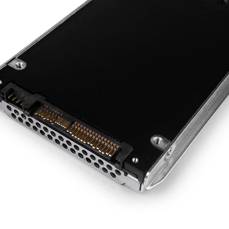 Dell G14 0VV2M7 7.68TB 1 DWPD PCIe Gen 4.0 x4 8GB/s 3D TLC U.2 NVMe 2.5in Solid State Drive, back bottom connectors view