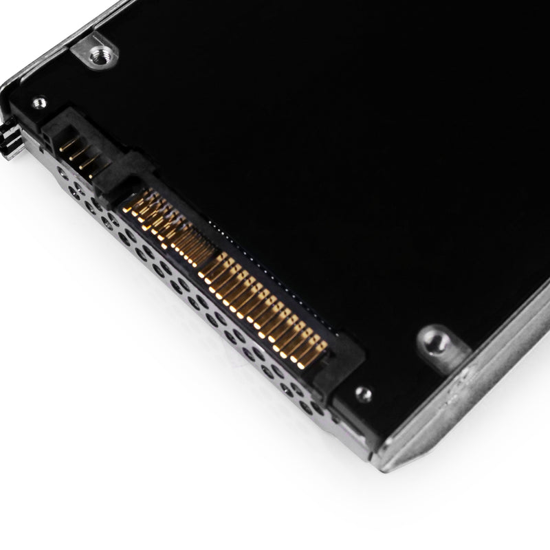 Dell Generation 14 0XHYGF 3.84TB PCIe Gen 4.0 x4 2.5