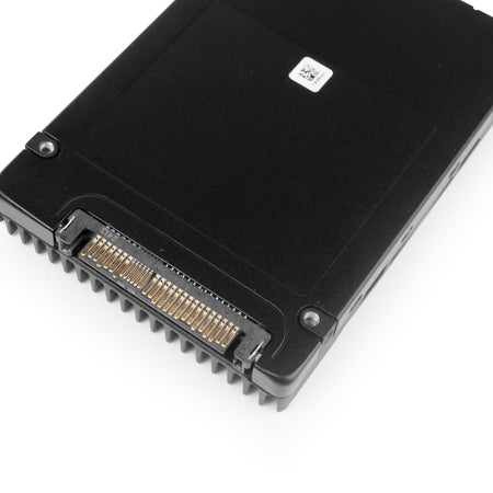 HP/Micron 7450 MAX MTFDKCC6T4TFS 6.4TB 3 DWPD PCIe Gen 4.0 x4 8GB/s 3D TLC U.3 NVMe 2.5in Solid State Drive, back bottom connectors view