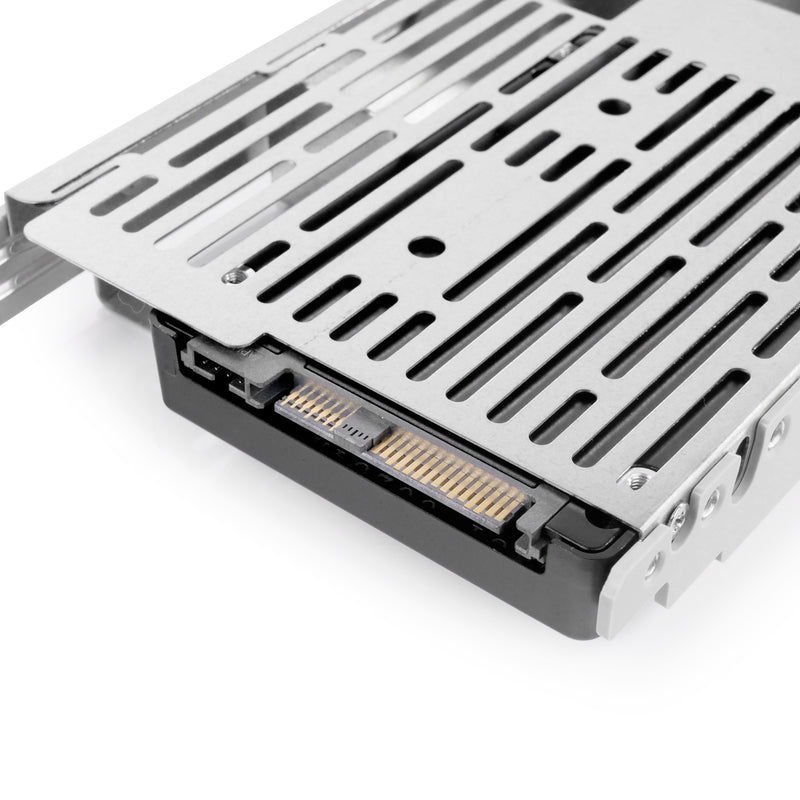 Dell G13 0086DD 1.92TB 1 DWPD SAS 12Gb/s 3D TLC V-NAND Hybrid 3.5in Refurbished SSD, bottom connectors view