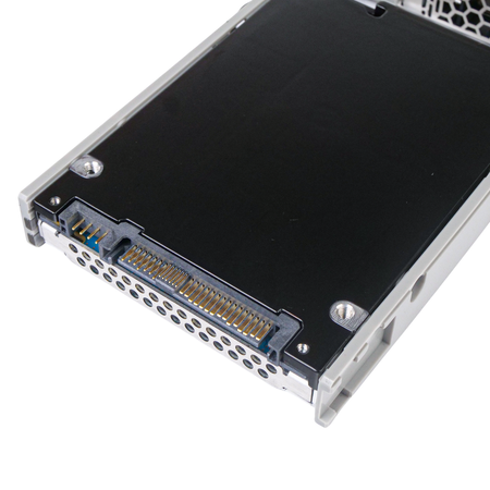 Dell G13 0N85XX 3.84TB 1 DWPD SAS 12Gb/s 3D TLC 2.5in Solid State Drive, back bottom connectors view