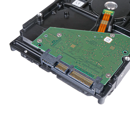 Seagate IronWolf ST4000VN006 4TB 5.4K RPM SATA 6Gb/s 512e 256MB 3.5in HDD