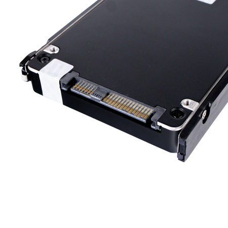 HPE PM1643a MZILT7T6HALA-00AH9 7.68TB SAS 12Gb/s 2.5" Enterprise SSD, Interface view