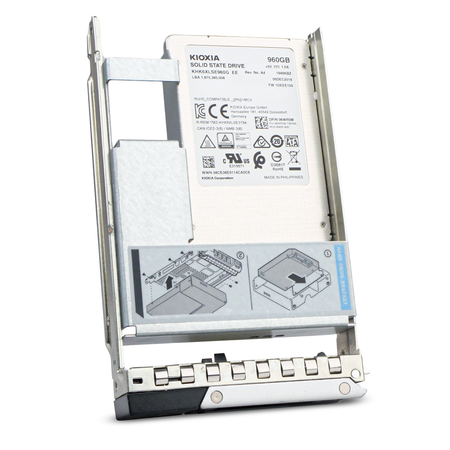 Kioxia KHK6XLSE960G 06WR5M 960GB SATA 6Gb/s 2.5" SSD, Front Angled View