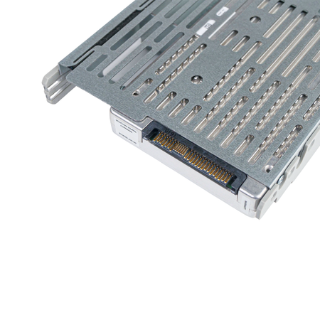 Dell G13 0YW17N 3.84TB 1 DWPD SAS 12Gb/s 512e 3D TLC Hybrid 3.5" SSD Interface View