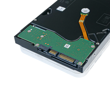 Dell/Seagate Exos X18 ST12000NM002J 12TB 7.2K RPM SATA 6Gb/s 512e 3.5in HDD, close-up of the SATA data and power connector