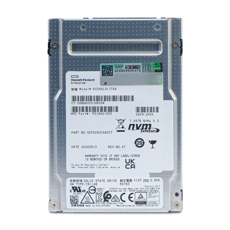 Kioxia CD6-R KCD6XLUL7T68 7.68TB U.3 NVMe SSD, front label, straight-on