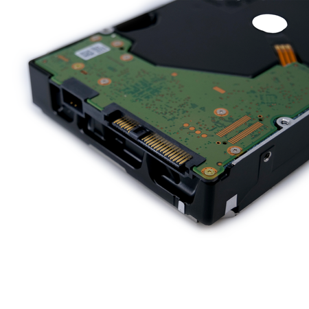 Western Digital Ultrastar HC560 WUH722020BL5204 0F38652 20TB 7.2K RPM SAS 12Gb/s 512e 3.5in Recertified Hard Drive